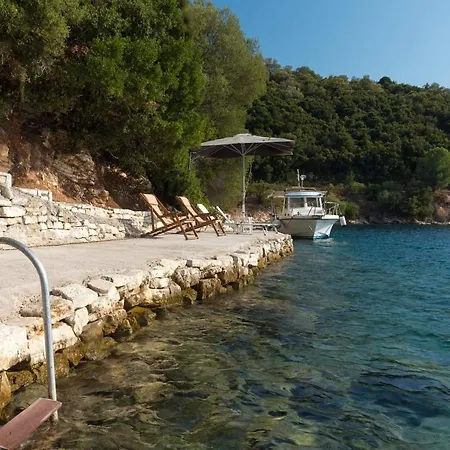 Blue 2 On The Beach * Μεγανήσι